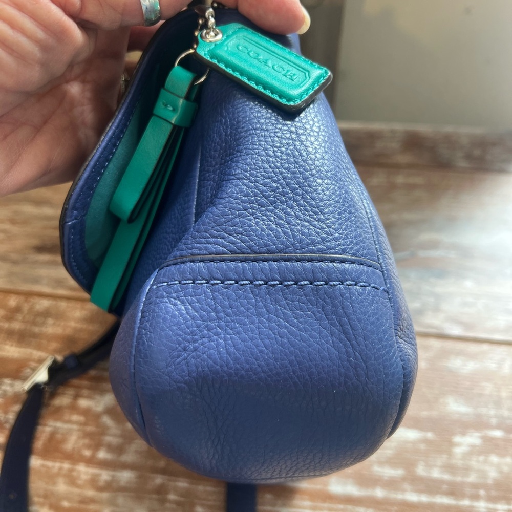 Coach Pebbled Leather Crossbody Bag in Navy with Teal Tag - Picture 10 of 10